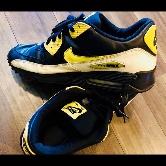 EXCLUSIVE AIR MAX 90 - GLOW IN THE DARK!!! - Picture 5 of 6